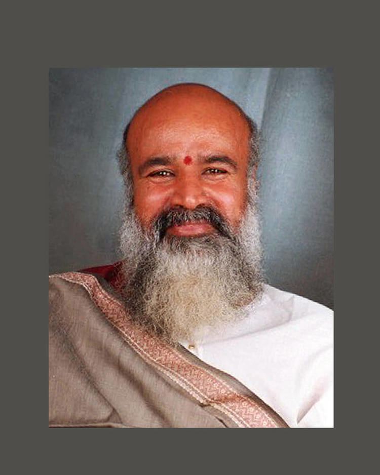 Guruji Rishi Prabhakar, founder of the SSY tradition