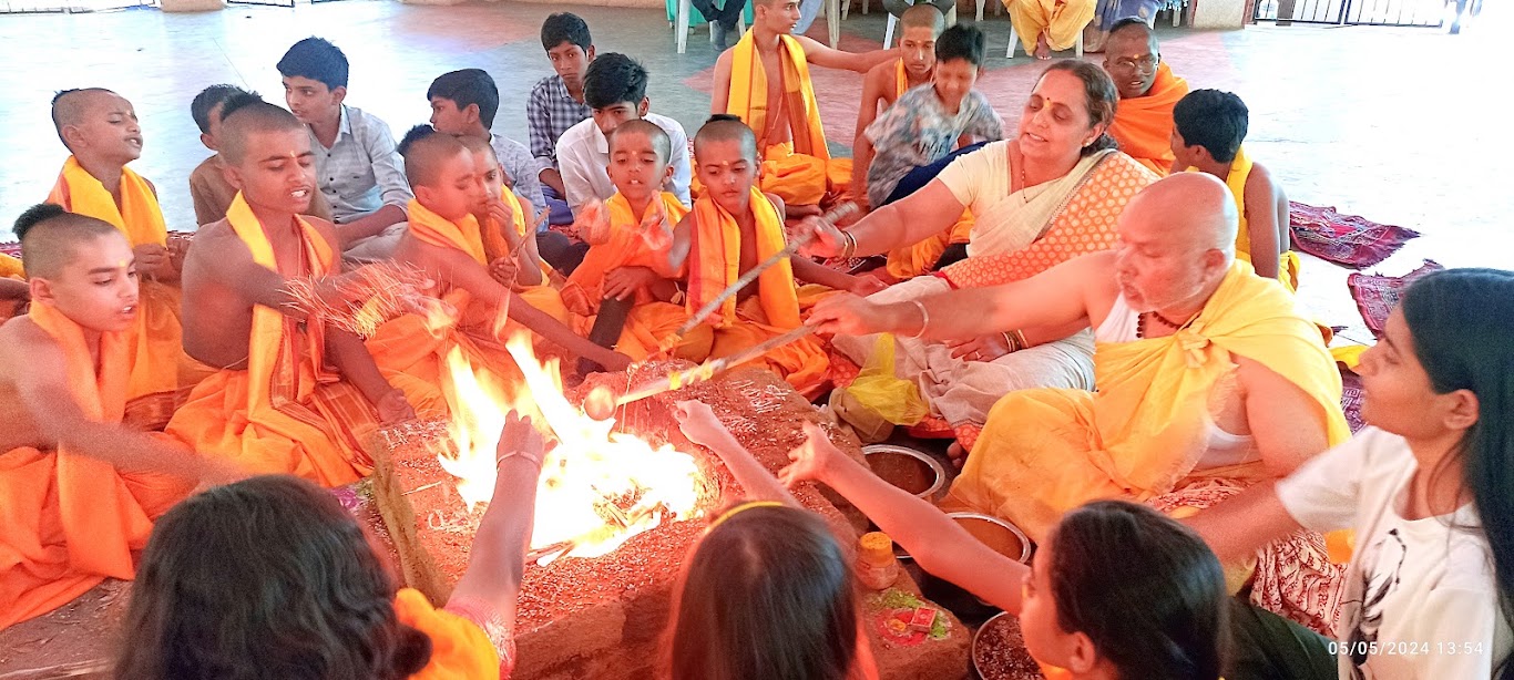 Upanayan sanskar havan ceremony with children